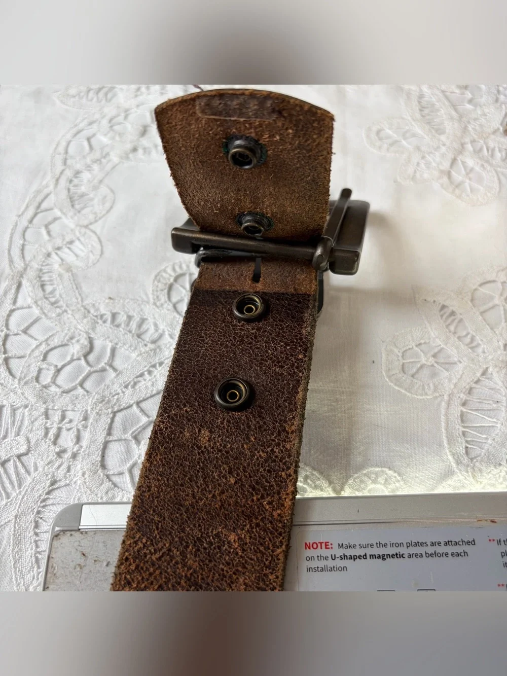 American Eagle Archive brown leather belt men’s XL 1990s